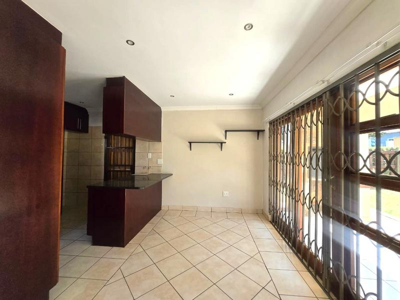 3 Bedroom Property for Sale in Gateway Manor North West